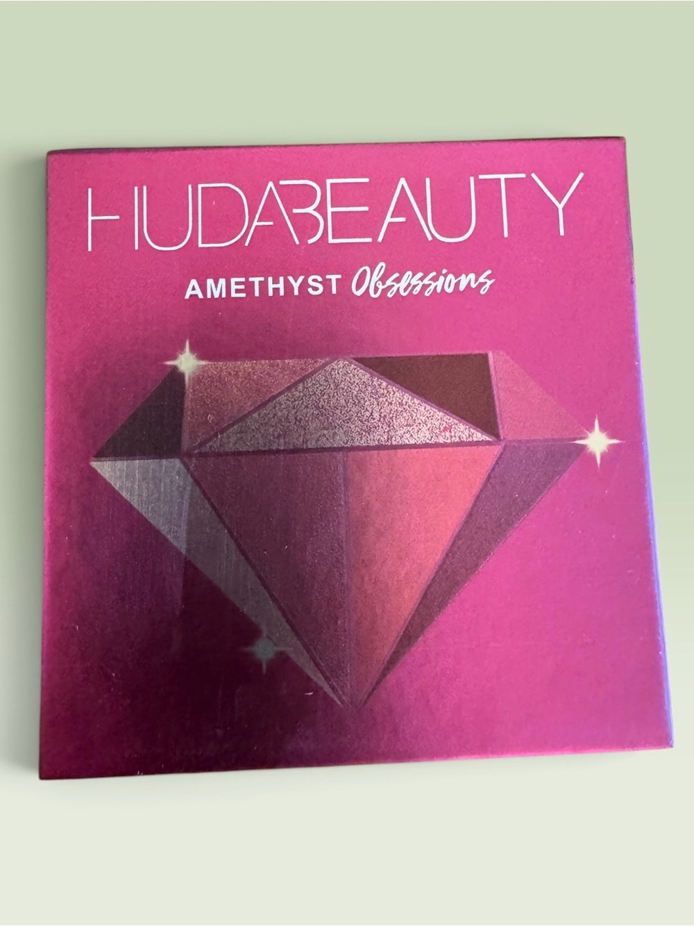 HUDA BEAUTY Amethyst Obsessions Eyeshadow Palette - Fuchsia Purple